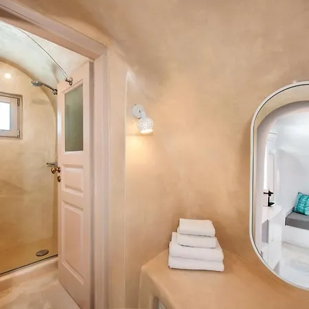 Ananda Infinity * Firostefani