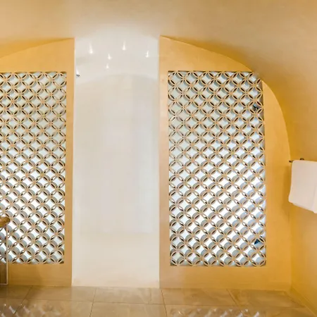 Ananda Infinity וילה *