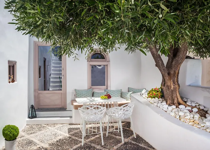 Ananda Infinity Firosztefáni